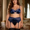 Ensemble lingerie satin porte-jarretelles bleu nuit (vue de face) Ensemble lingerie satin porte-jarretelles bleu nuit