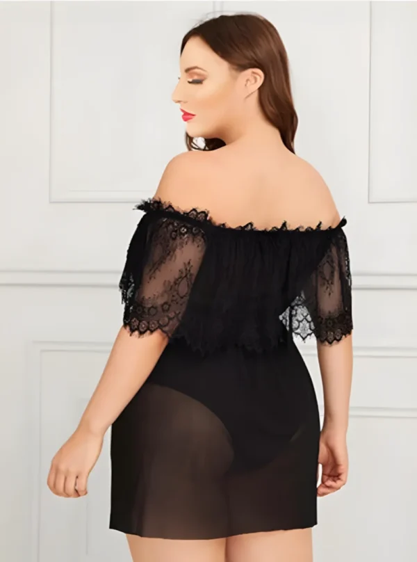 Nuisette noire épaules dénudées et coupe ample