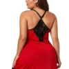 Nuisette rouge coupe fluide et dentelle noire vue de dos Nuisette rouge coupe fluide et dentelle noire vue de dos