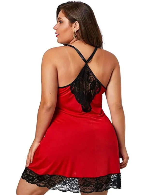 Nuisette rouge coupe fluide et dentelle noire vue de dos Nuisette rouge coupe fluide et dentelle noire vue de dos