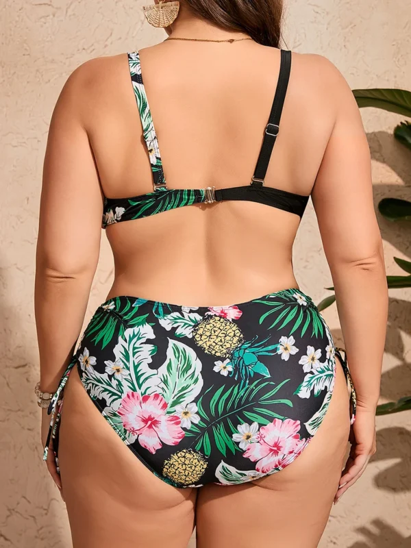 Maillot de bain grande taille 2 pièces – taille haute sculptante (noir et vert, dos) Maillot de bain grande taille 2 pièces – taille haute sculptante