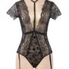 Body guêpière noir décolleté V et dos nu (1) Body guêpière noir décolleté V et dos nu