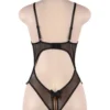 Body noir fendu et seins-nus (3) Body noir fendu et seins-nus