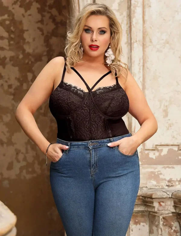 Body noir grande taille en dentelle (3) Body noir grande taille en dentelle