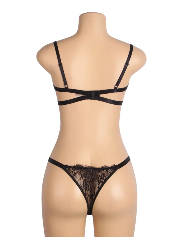 Ensemble lingerie noir dentelle et décolleté ouvert (4) Ensemble lingerie noir dentelle et décolleté ouvert