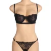 Ensemble lingerie noir dentelle et décolleté ouvert (5) Ensemble lingerie noir dentelle et décolleté ouvert