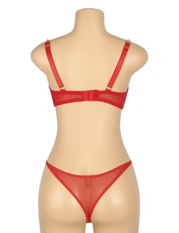 Ensemble lingerie rouge bijou cœur et chaînes (4) Ensemble lingerie rouge bijou cœur et chaînes