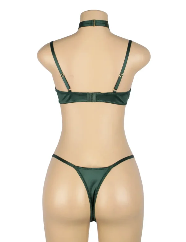 Ensemble lingerie velours vert à lanières (3) Ensemble lingerie velours vert à lanières