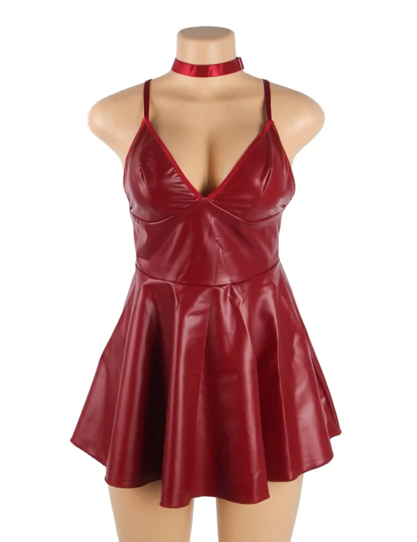 Nuisette bordeaux évasée effet cuir mat (1) Nuisette bordeaux évasée effet cuir mat