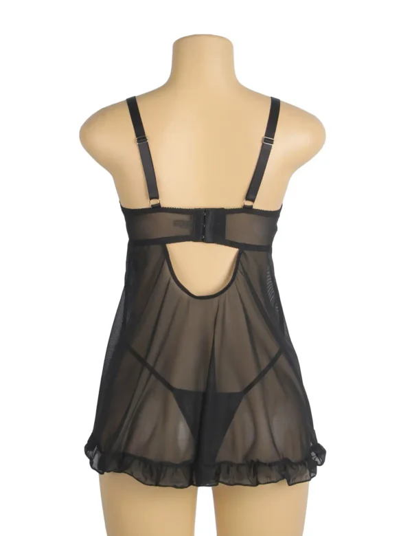 Nuisette noire et broderies roses (3) Nuisette noire et broderies roses