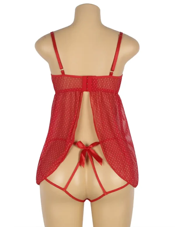 Nuisette rouge ouverte et string sexy (4) Nuisette rouge ouverte et string sexy