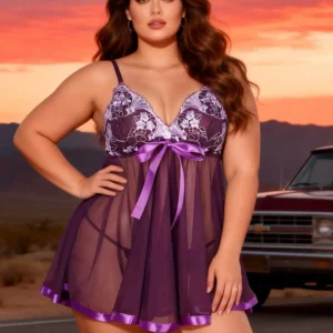 Nuisette violette évasée et sequins brillants