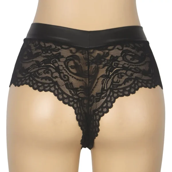 Shorty en dentelle cuir et rivets (2) Shorty en dentelle cuir et rivets