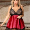 nuisette large en satin rouge rubis (vue de face) Nuisette large en satin rouge Rubis