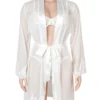 Ensemble lingerie blanc 3 pièces avec déshabillé transparent (2) Ensemble lingerie blanc 3 pièces avec déshabillé transparent