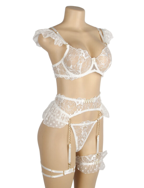 Ensemble lingerie blanc à porte-jarretelles chaînes et jarretières (6) Ensemble lingerie blanc à porte-jarretelles chaînes et jarretières