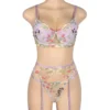Ensemble lingerie lilas à broderies florales et porte-jarretelles (3) Ensemble lingerie lilas à broderies florales et porte-jarretelles