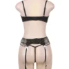 Ensemble lingerie remonte-seins noir avec string fendu (5) Ensemble lingerie remonte-seins noir avec string fendu