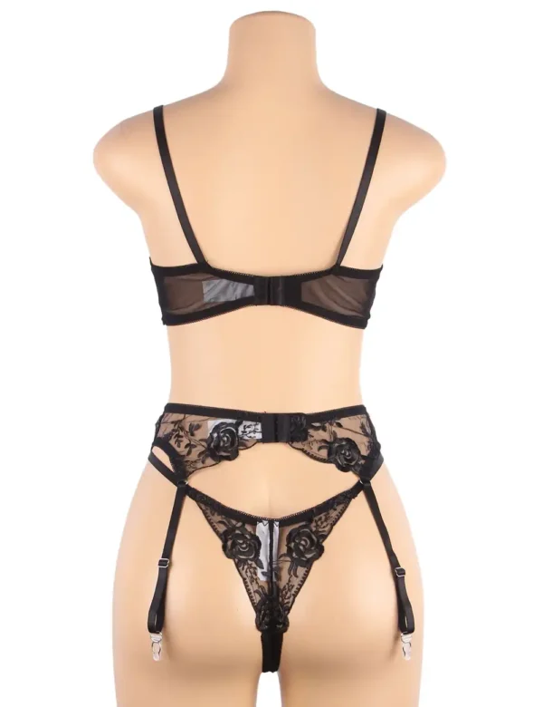 Ensemble lingerie transparent en dentelle noire avec porte-jarretelles (4) Ensemble lingerie transparent en dentelle noire avec porte-jarretelles